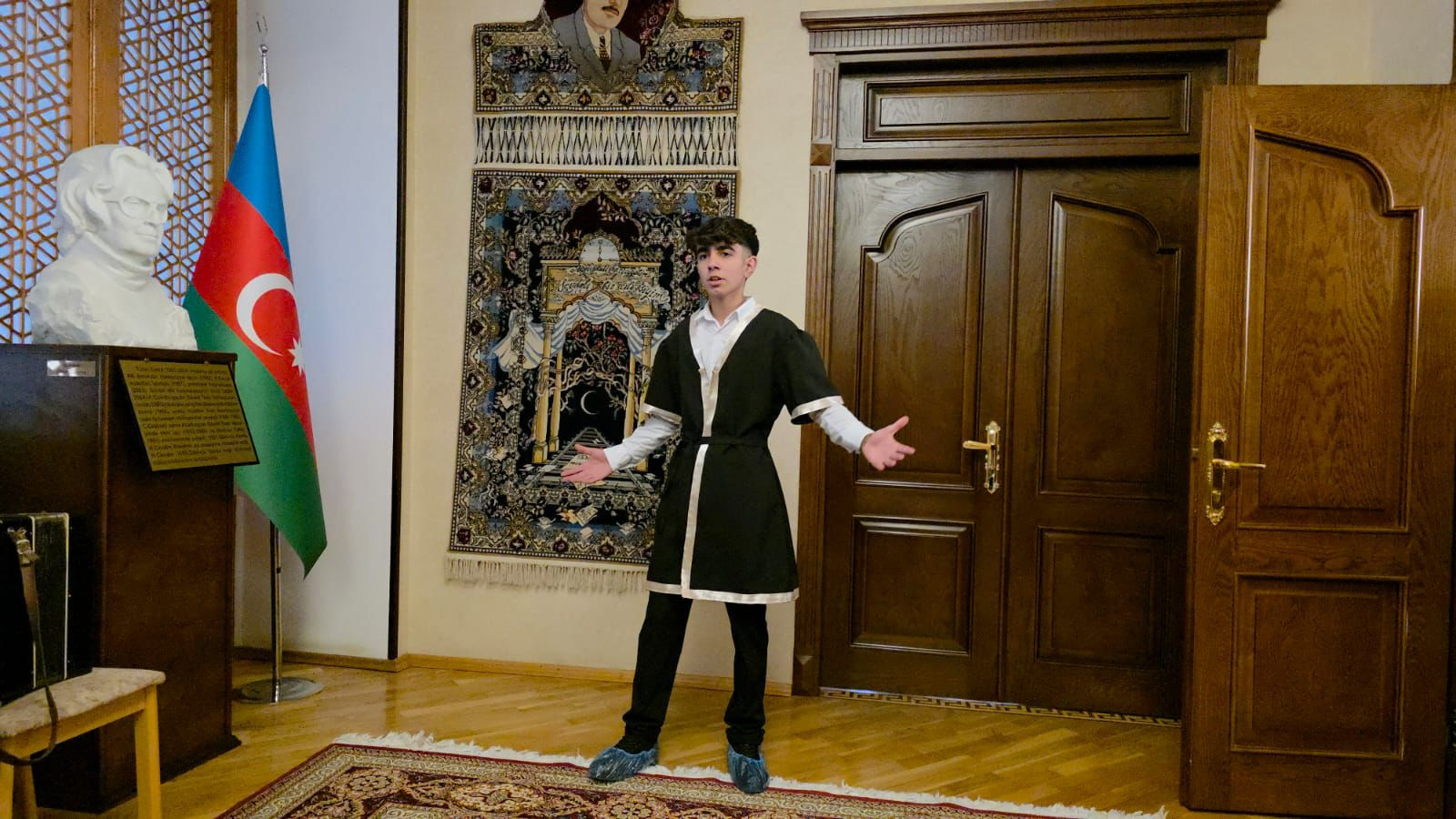 Göytəpə məktəbliləri Hüseyn Cavidin “Ana” pyesini ev muzeyində səhnələşdirdilər