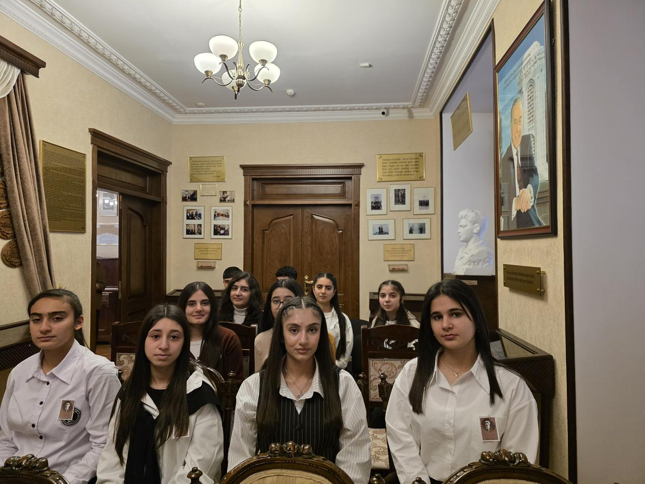 Göytəpə məktəbliləri Hüseyn Cavidin “Ana” pyesini ev muzeyində səhnələşdirdilər