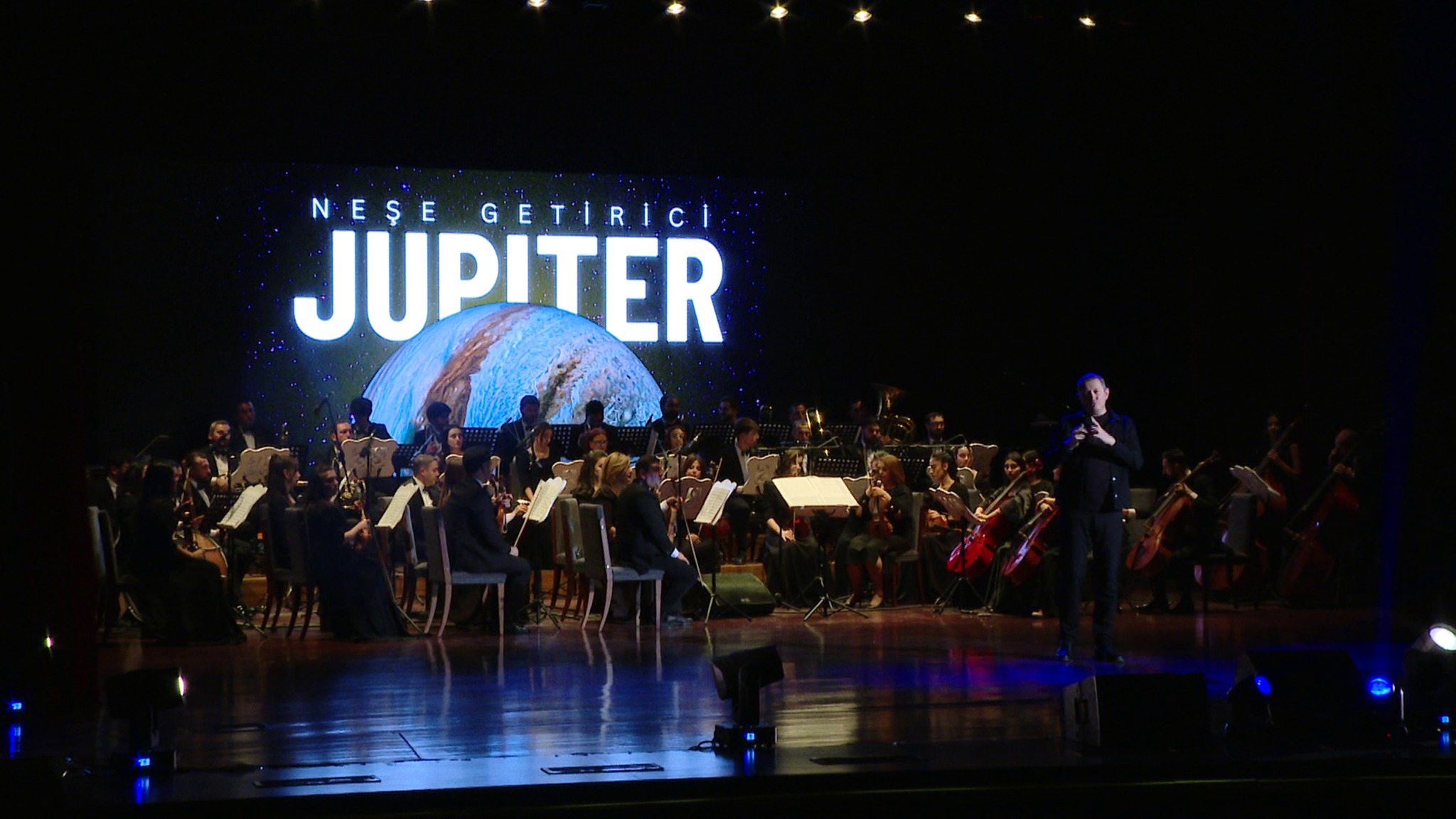 Elm və musiqi eyni səhnədə: Astrofizik alim NDU-ya gəlib