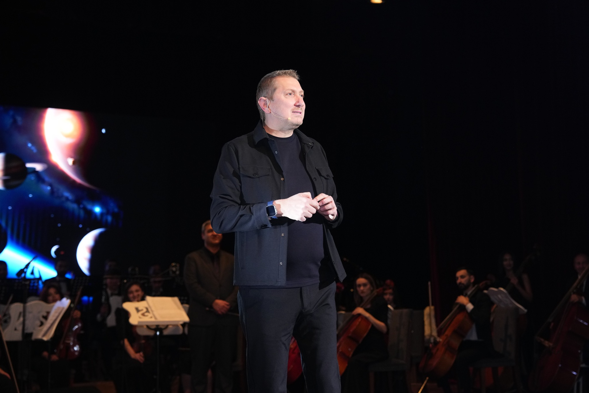 Elm və musiqi eyni səhnədə: Astrofizik alim NDU-ya gəlib