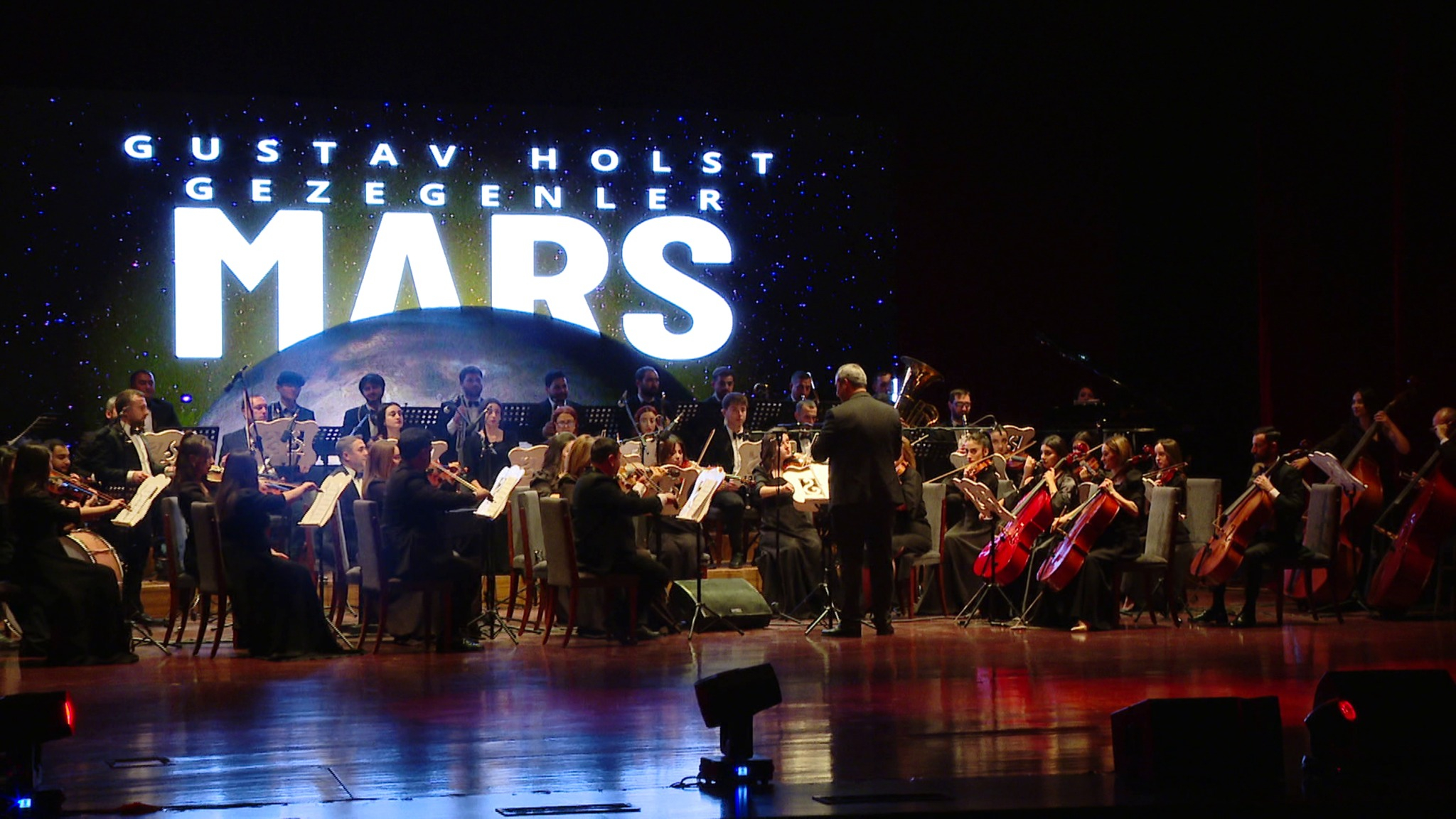 Elm və musiqi eyni səhnədə: Astrofizik alim NDU-ya gəlib