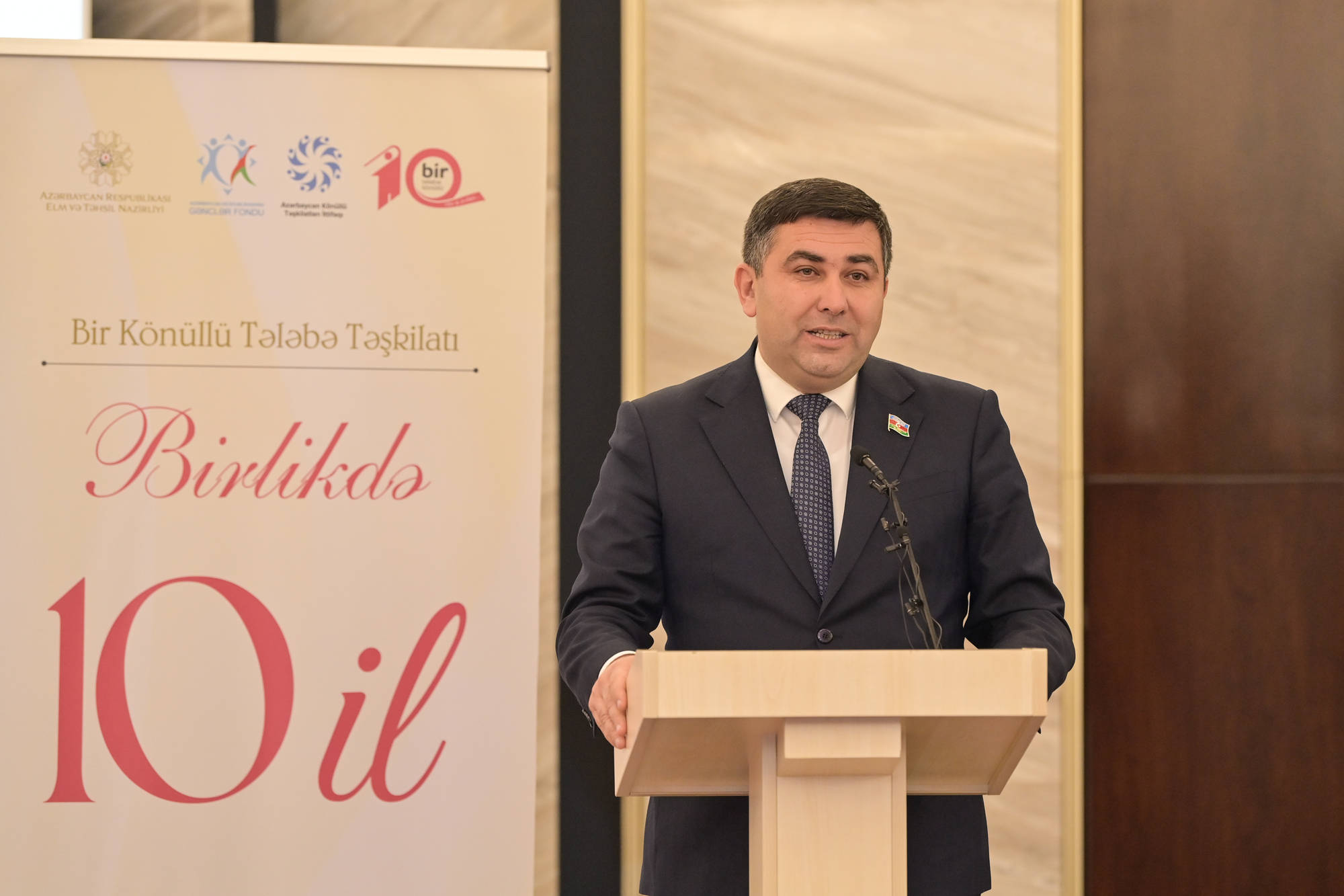 Təcrübəli müəllimlər də könüllülük fəaliyyətinə cəlb oluna bilər