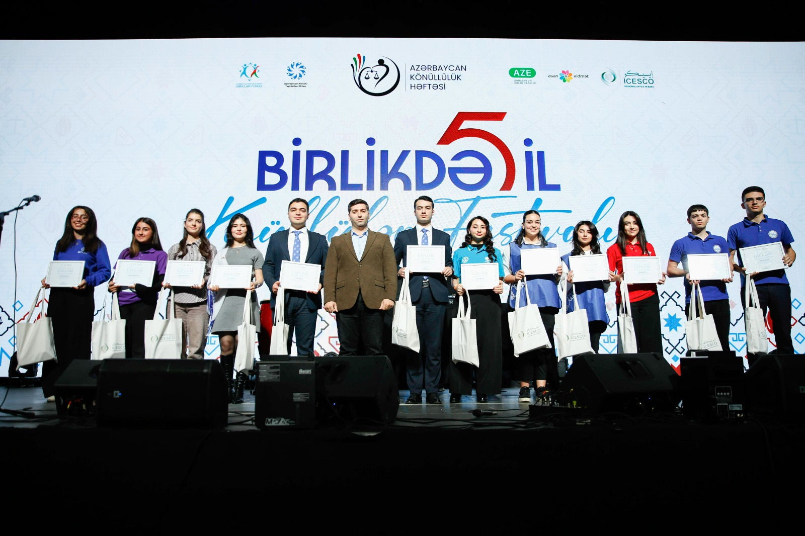 “Birlikdə 5 il” Könüllülər Festivalı baş tutub