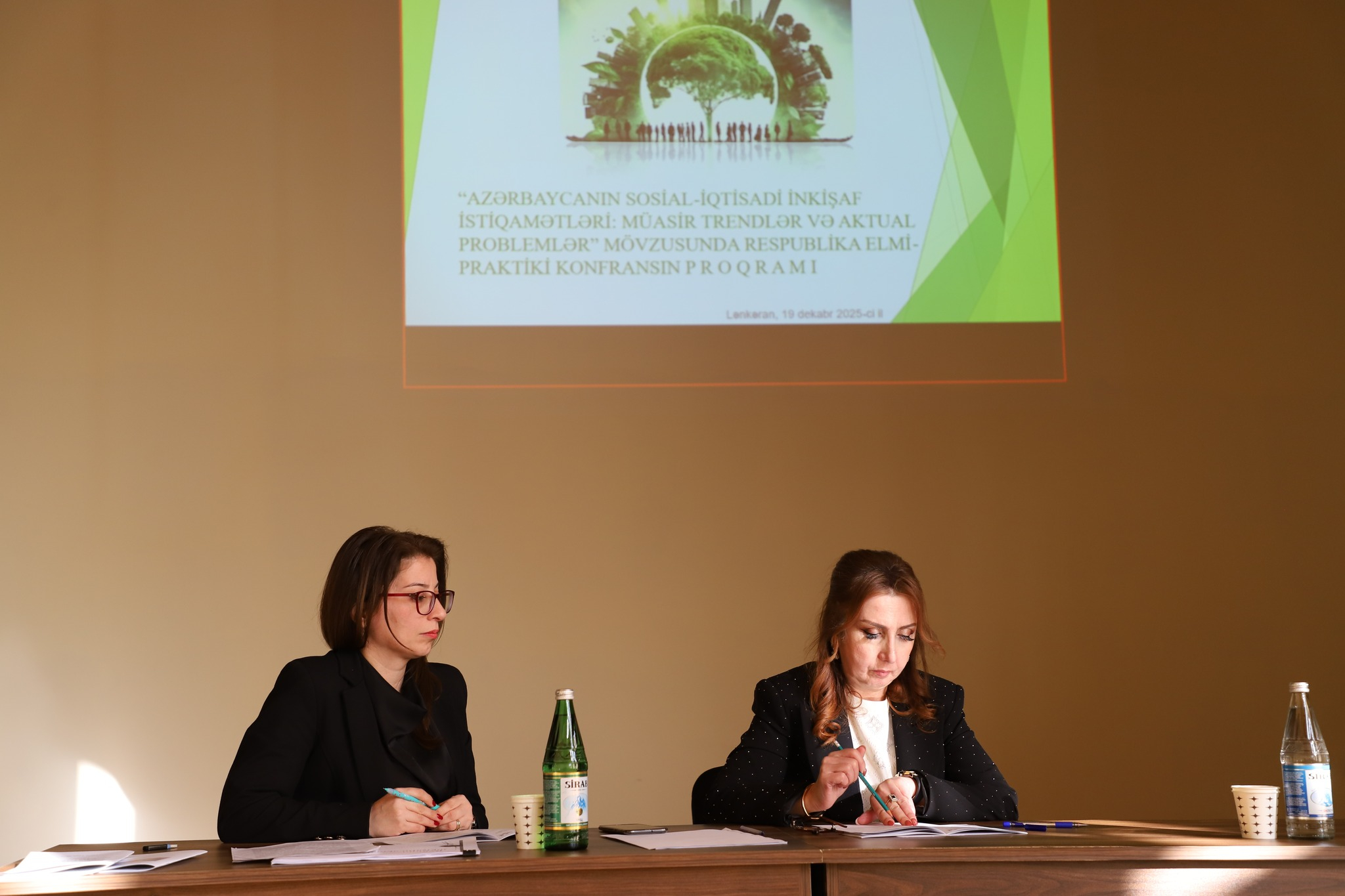 LDU-da iqtisadi mövzuda elmi-praktiki konfrans keçirilib