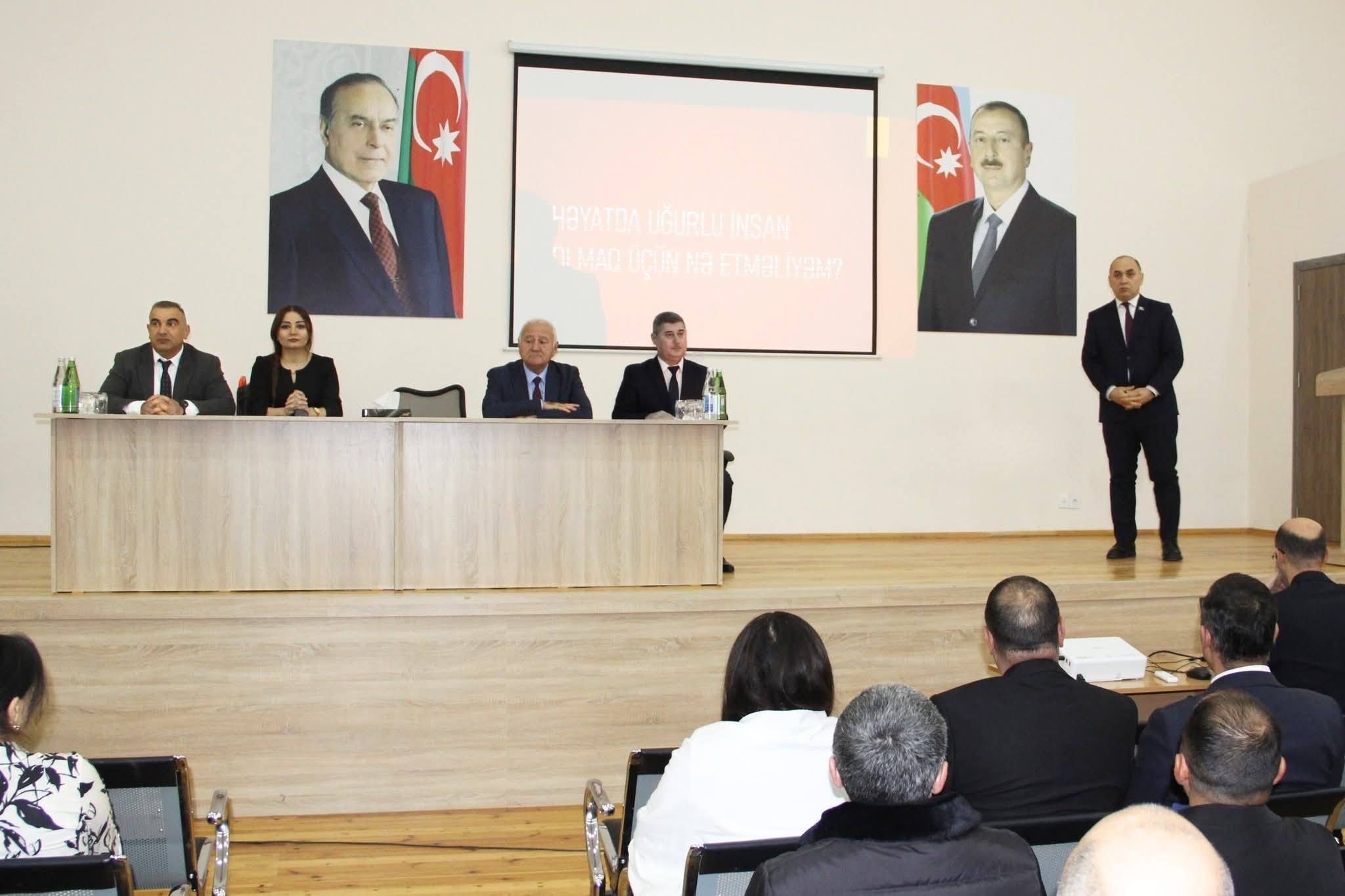 Cəlilabadda müəllim və şagirdlərlə görüş keçirilib