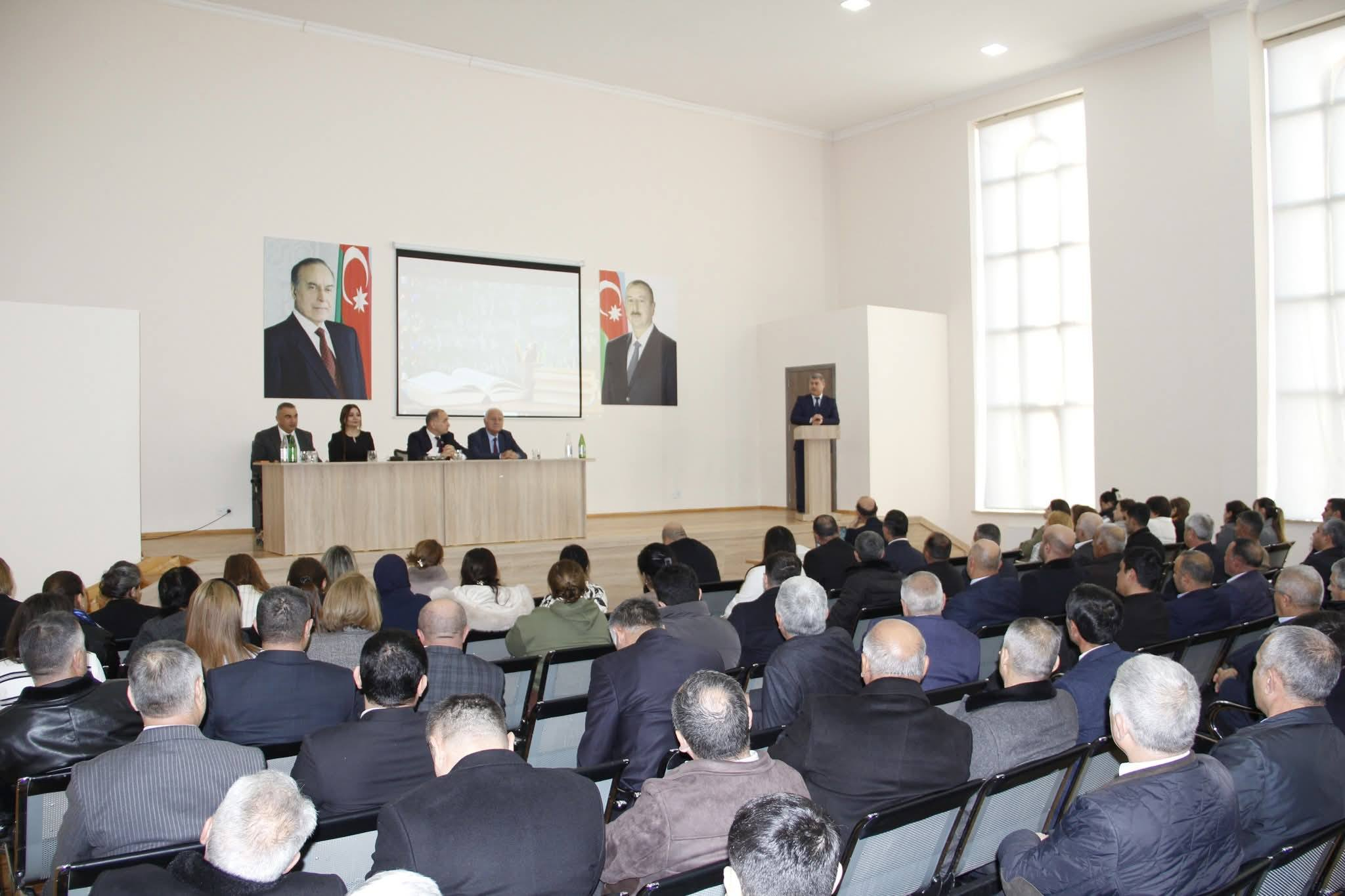 Cəlilabadda müəllim və şagirdlərlə görüş keçirilib