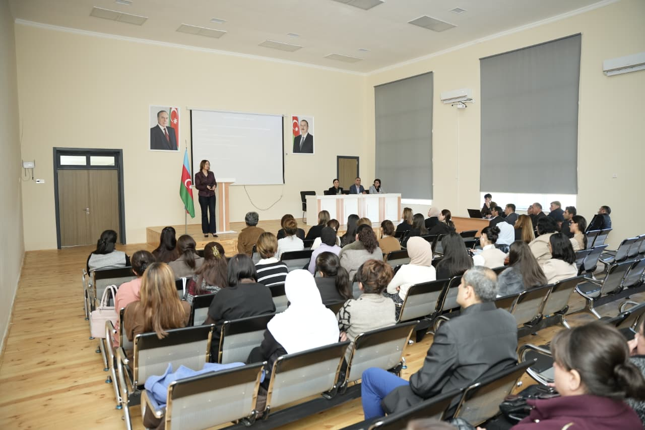 Astarada müəllimlərlə inklüziv təhsilin əhəmiyyəti müzakirə edilib