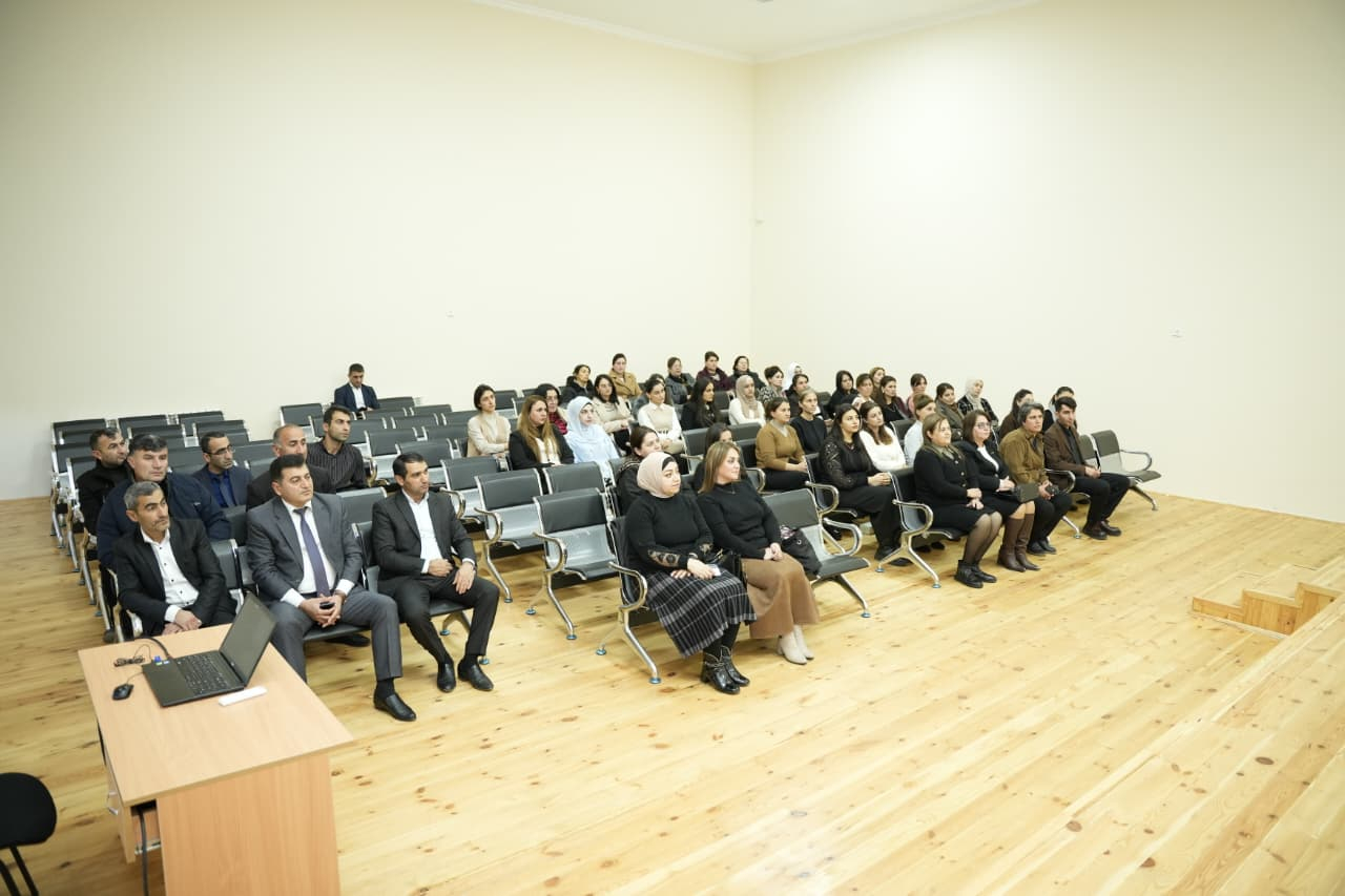 Astarada müəllimlərlə inklüziv təhsilin əhəmiyyəti müzakirə edilib