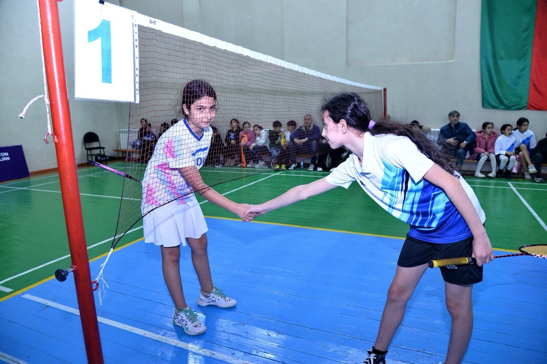 Məktəblilər arasında respublika çempionatı yekunlaşıb