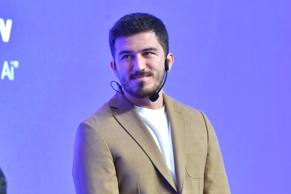 Media savadlılığının perspektivləri müzakirə olunub