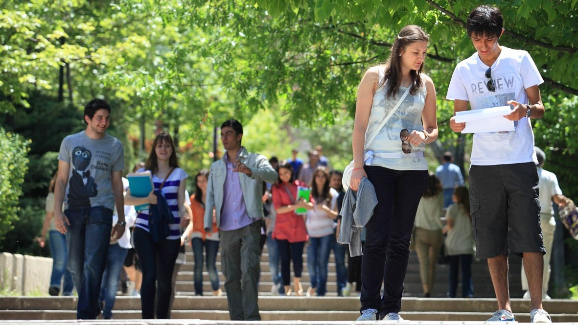 Bakalavr təhsilində üç semestrli çevik modelə keçid