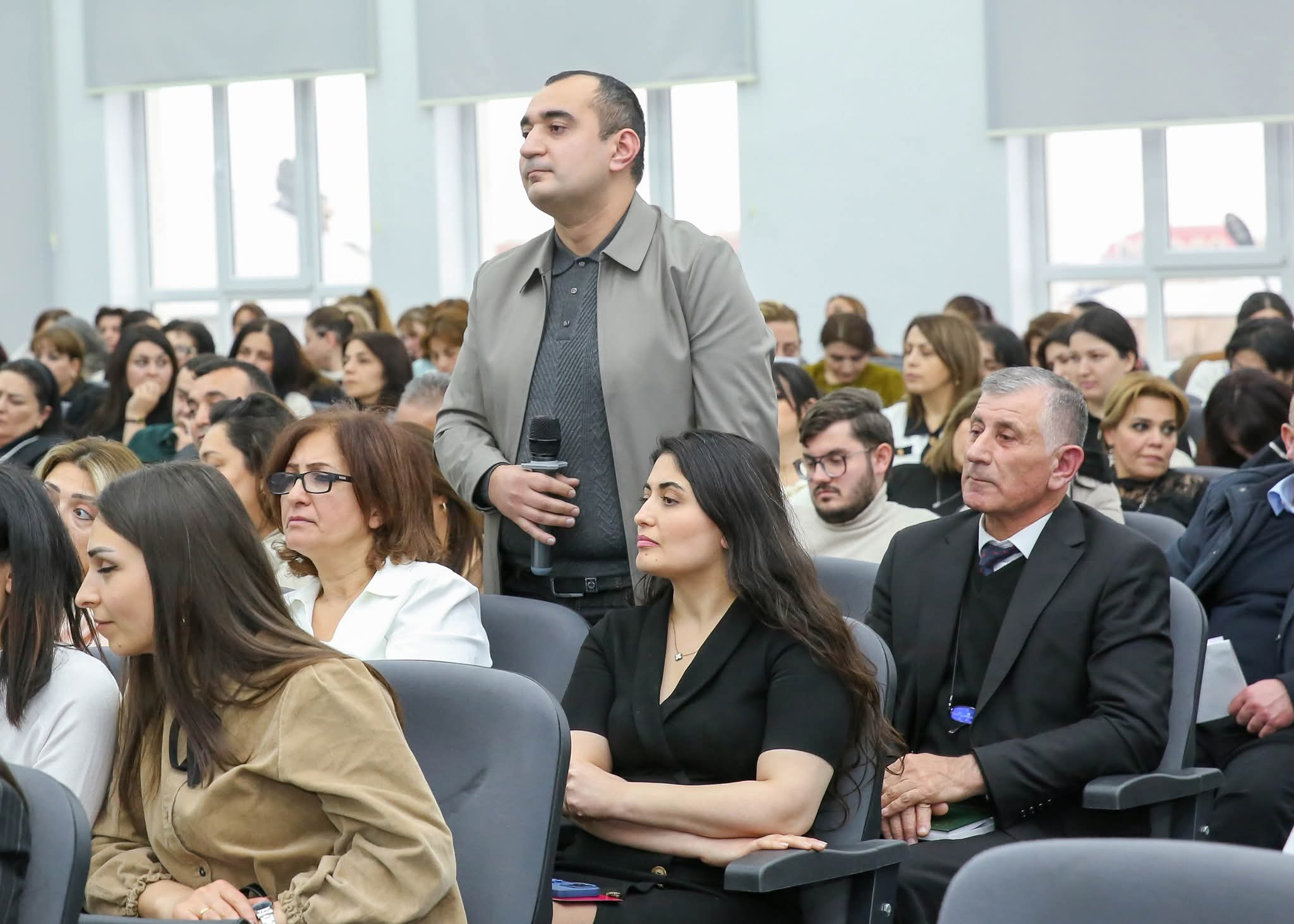 Ailədə cəza deyil, intizam və qaydalar olmalıdır - Psixoloq