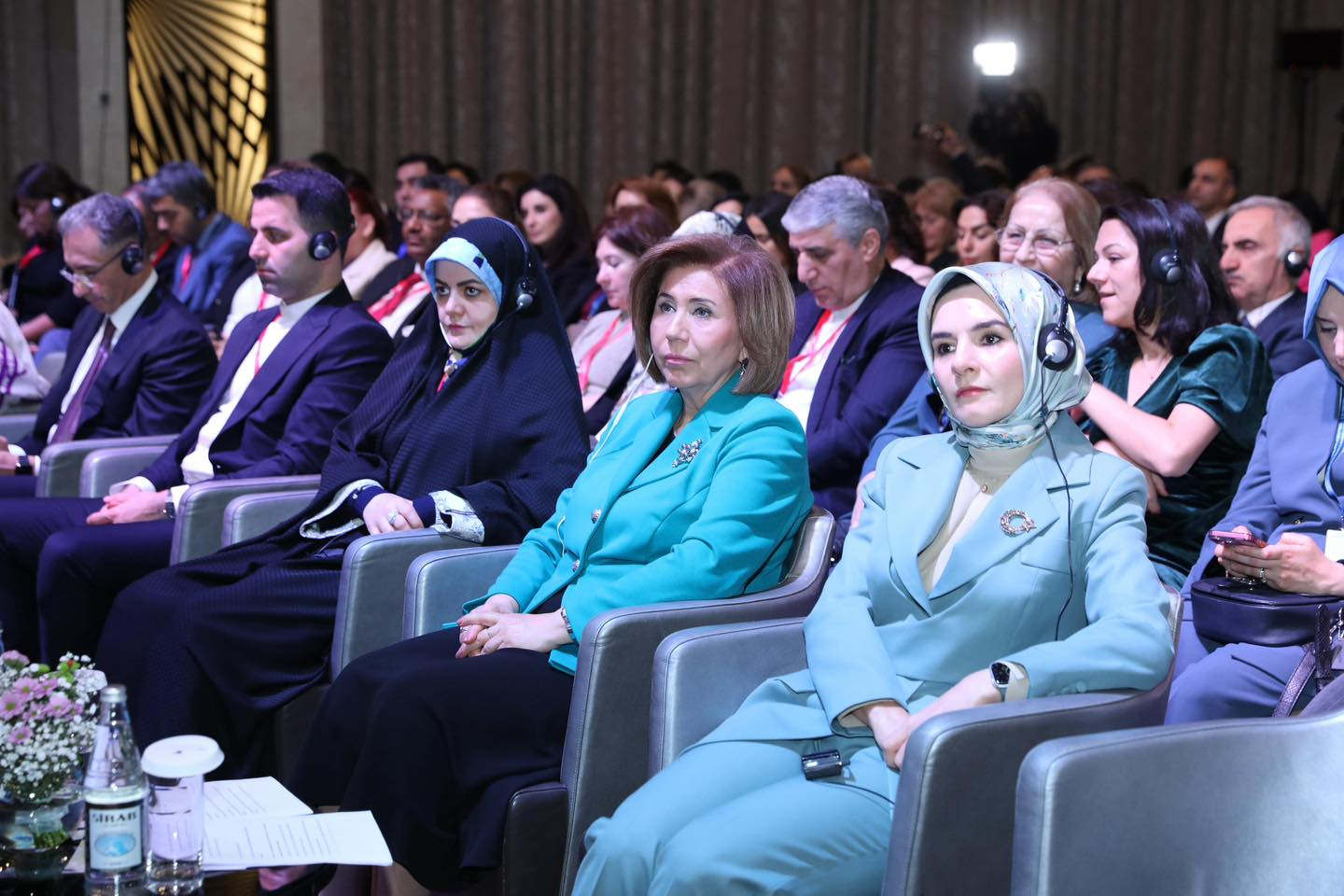 "Rəqəmsal mühitdə uşaqların müdafiəsi: Müasir alətlər və beynəlxalq əməkdaşlıq" mövzusunda beynəlxalq konfrans keçirilib