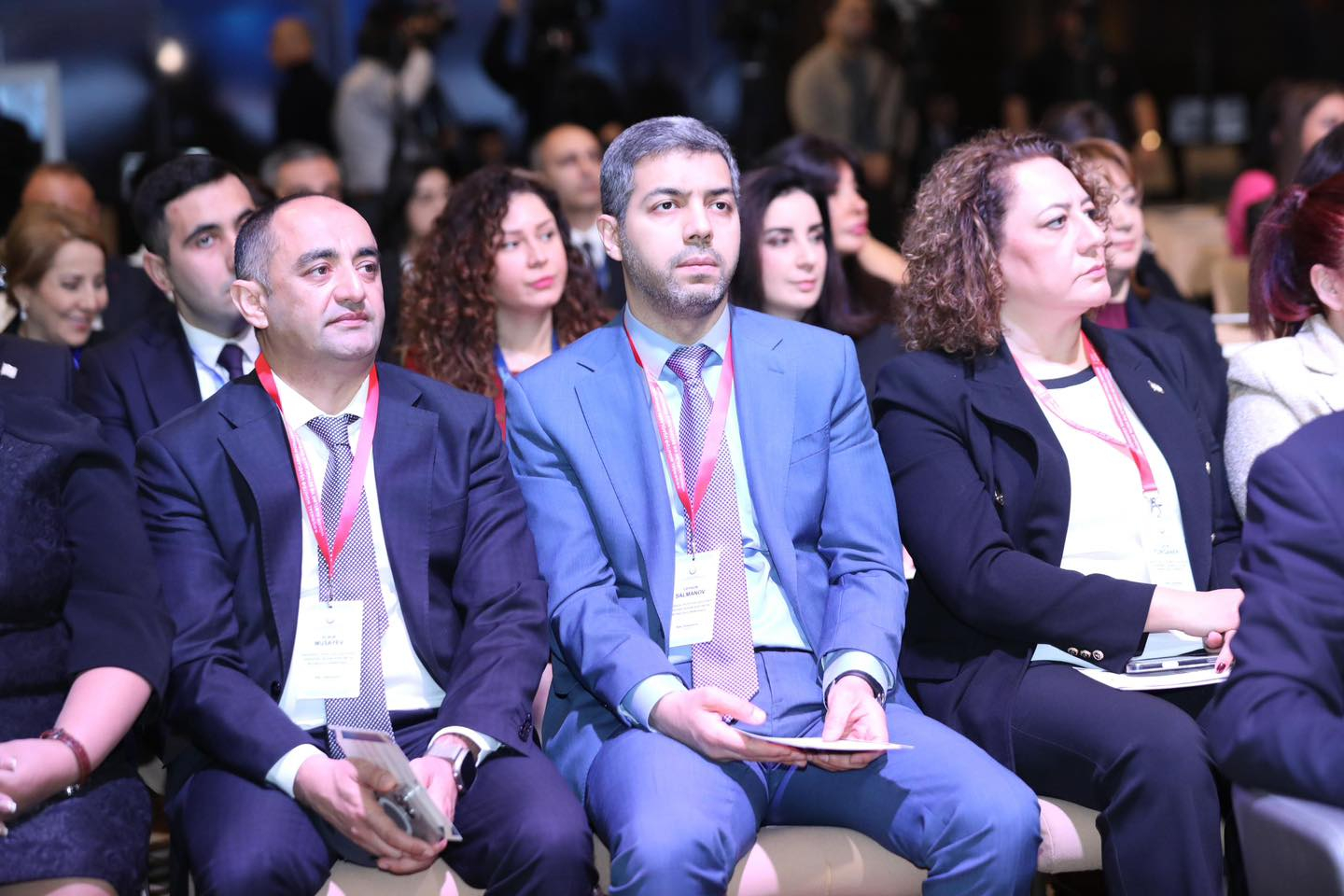 "Rəqəmsal mühitdə uşaqların müdafiəsi: Müasir alətlər və beynəlxalq əməkdaşlıq" mövzusunda beynəlxalq konfrans keçirilib