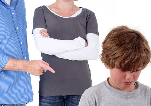 Ailədə cəza deyil, intizam və qaydalar olmalıdır - Psixoloq