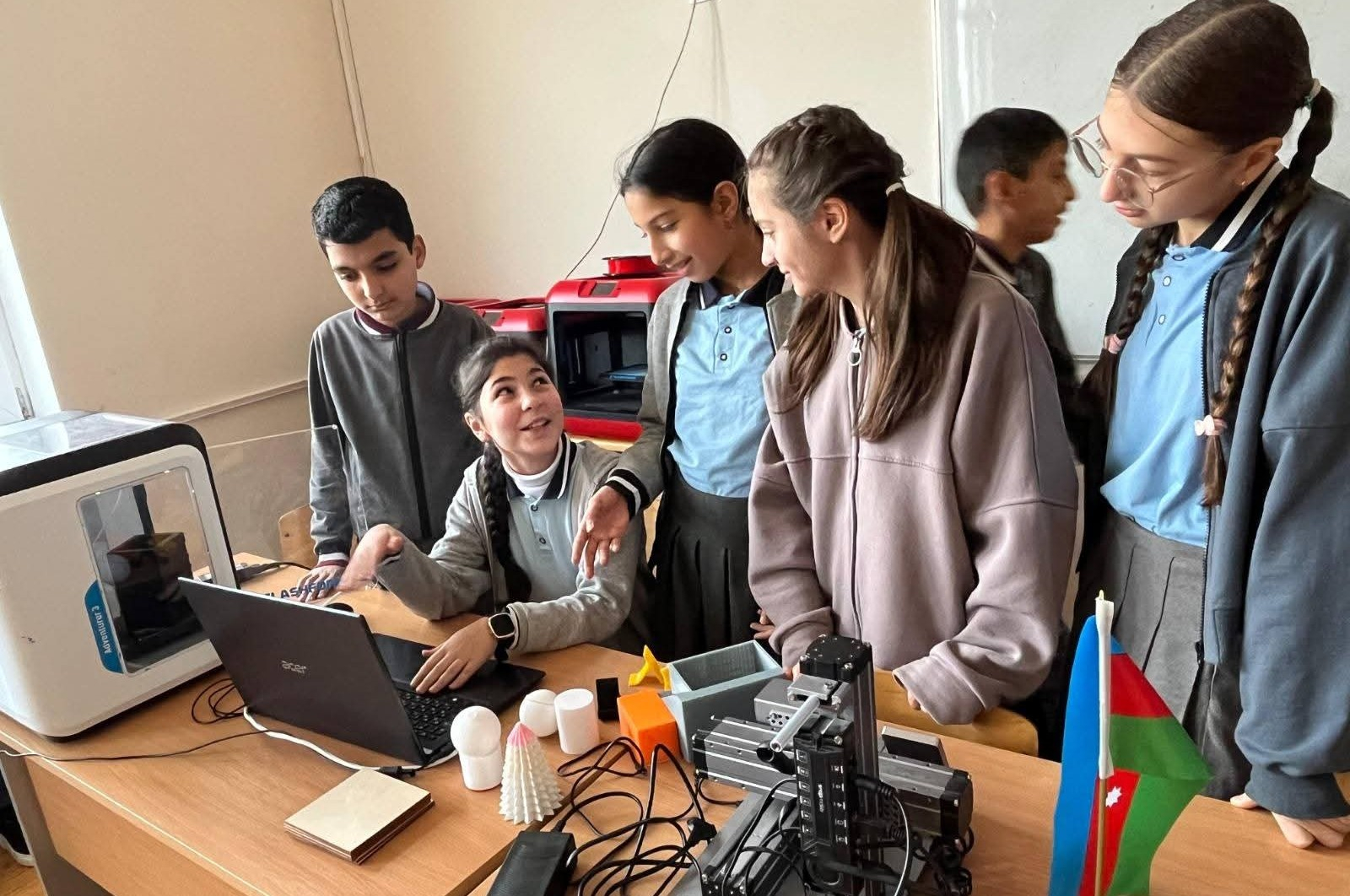 Biləsuvarda 88 sinif STEAM dərslərinə cəlb olunub 