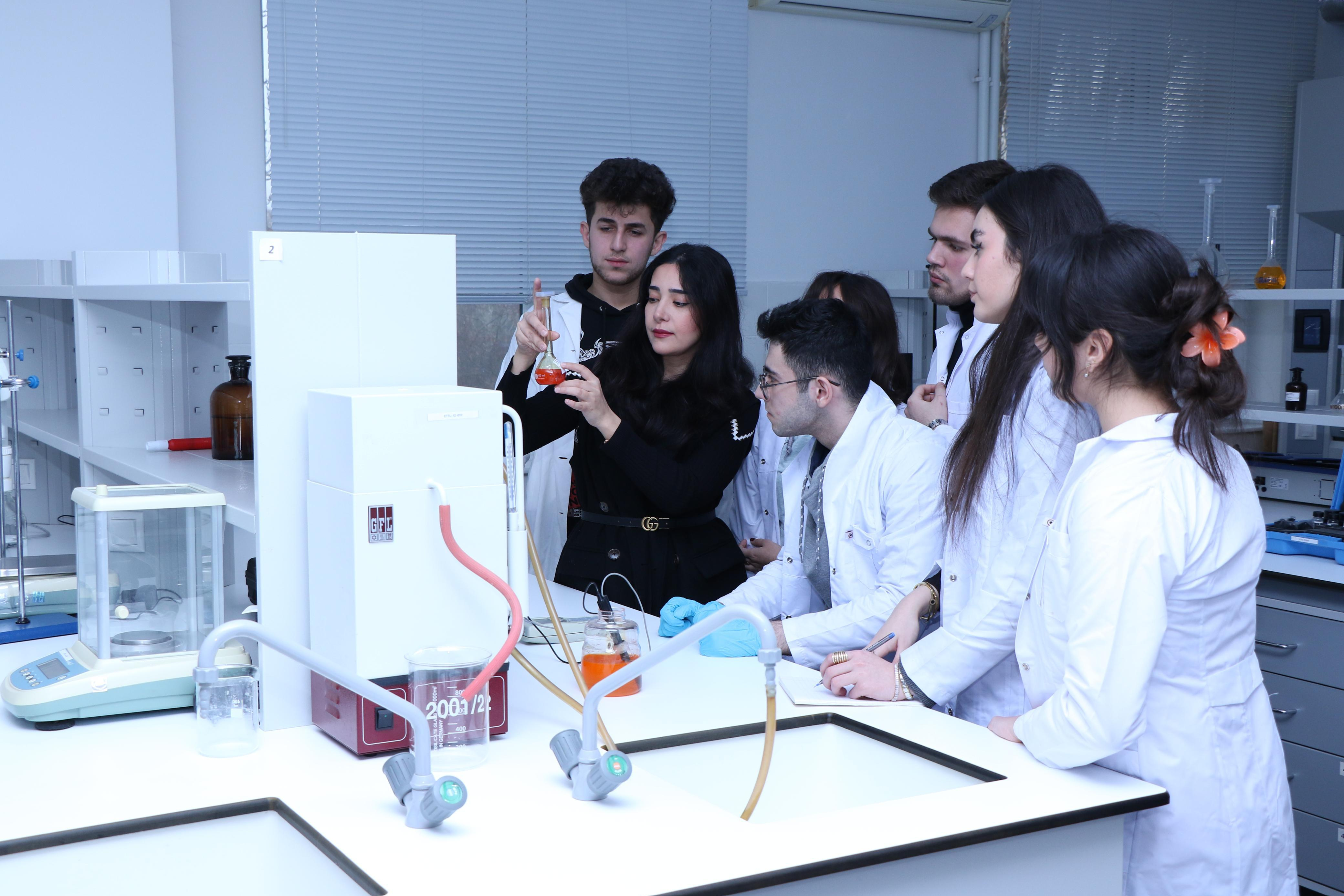 AzMİU-nun gənc müəllimi tədqiqat üçün Almaniyaya dəvət edilib