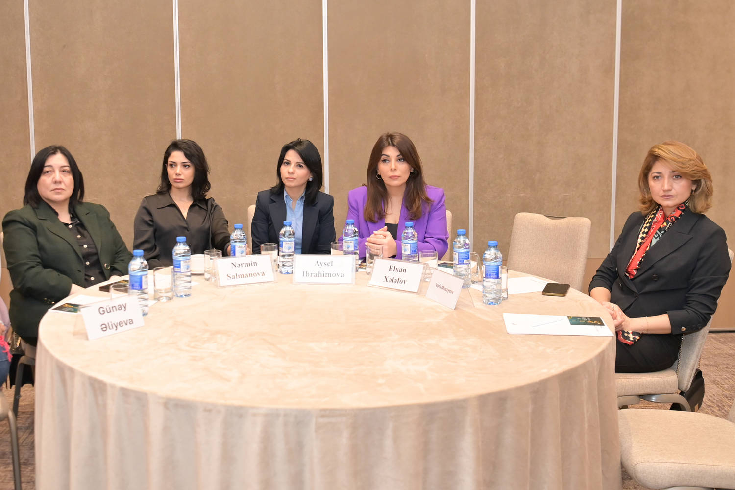 Bloger və influenserlərlə açıq dialoq formatında görüş keçirilib