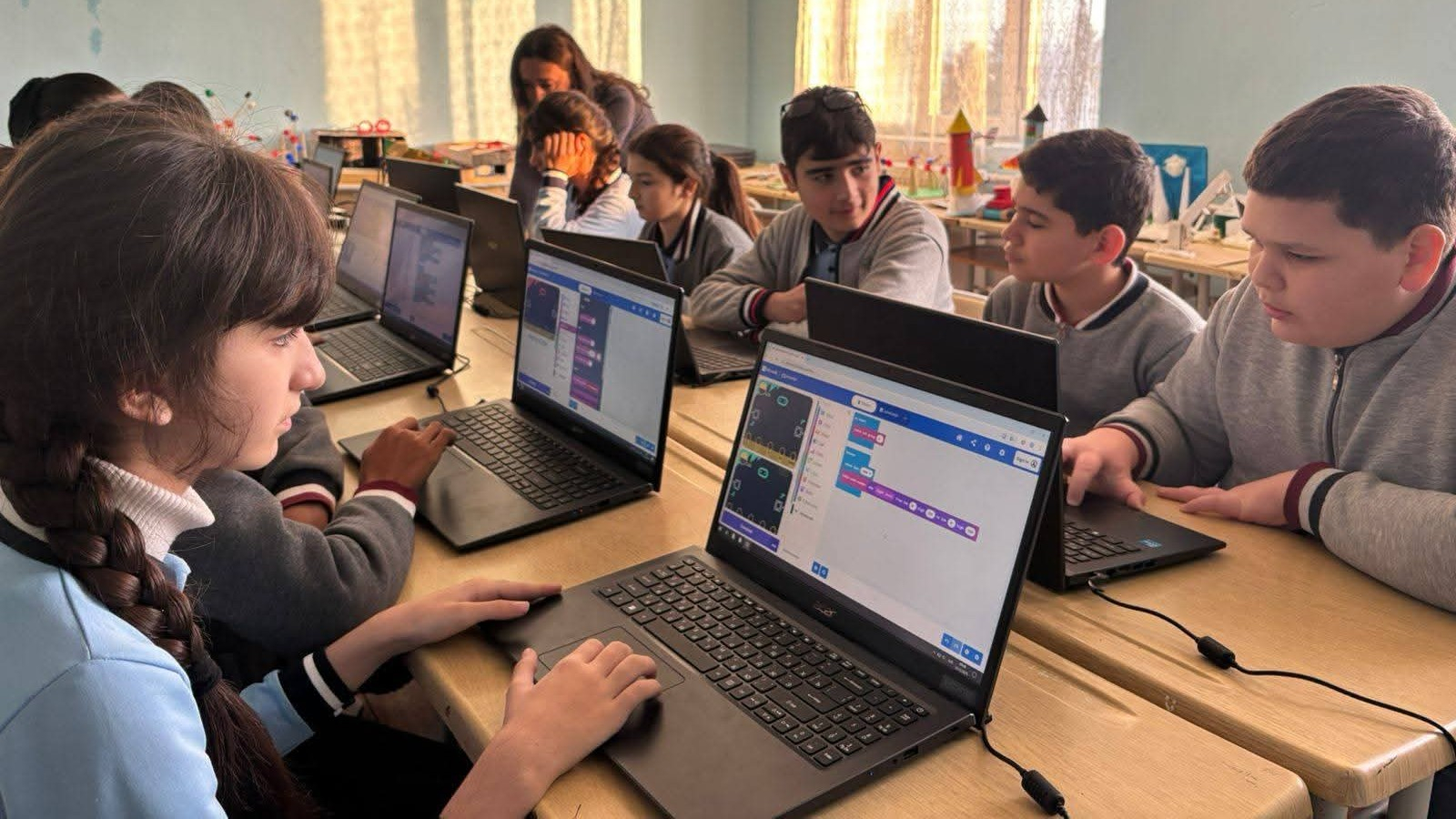 Hacıqabulda 700-dən çox şagird STEAM dərslərinə cəlb edilib