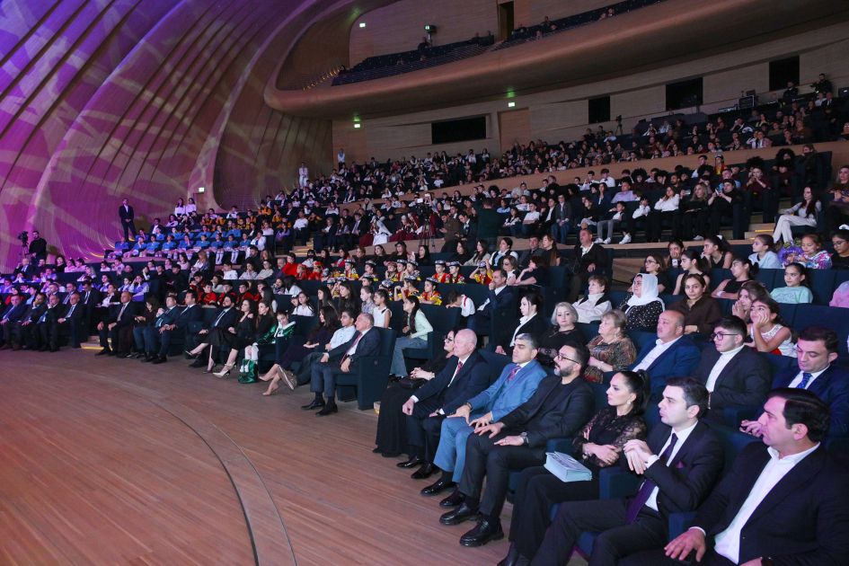 Uşaq İncəsənət Festivalının yekun mükafatlandırma mərasimi keçirilib