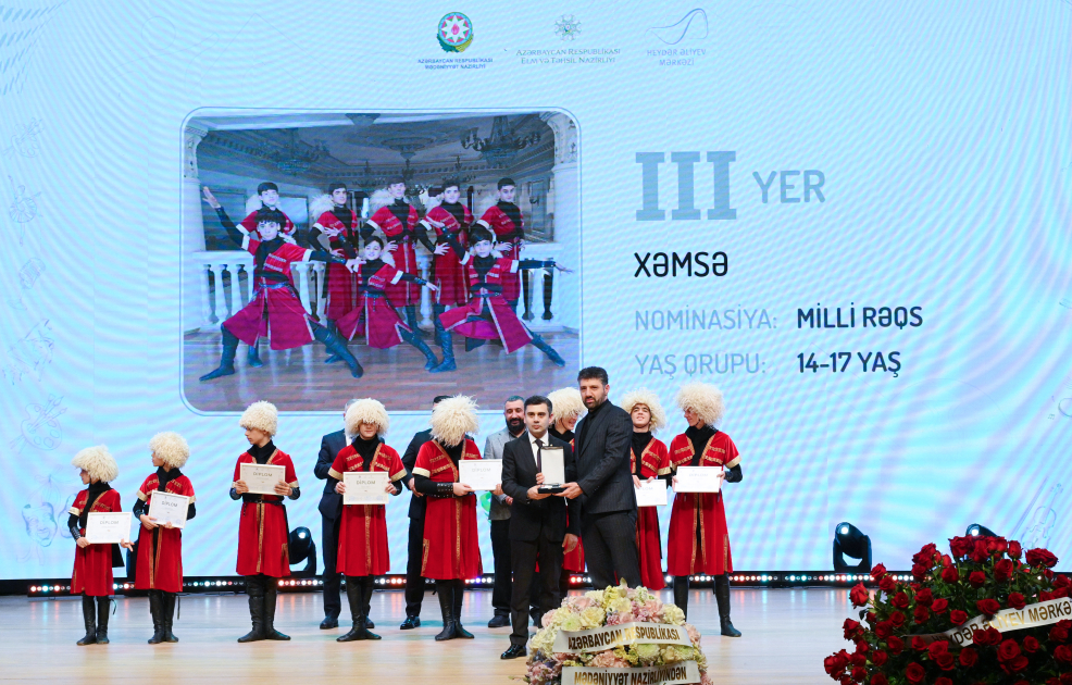 Uşaq İncəsənət Festivalının yekun mükafatlandırma mərasimi keçirilib