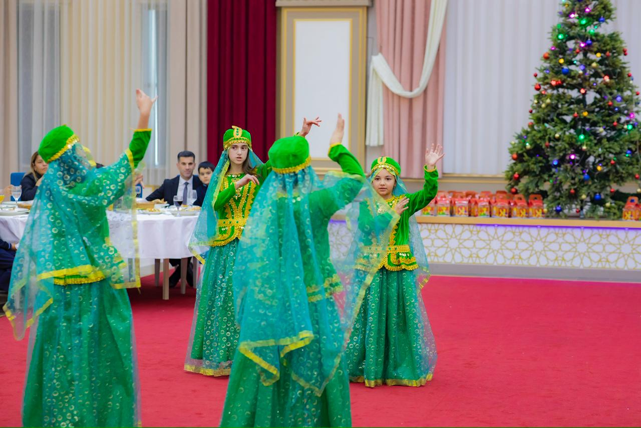 Xüsusi qayğıya ehtiyacı olan uşaqlar üçün yeni il şənliyi təşkil olunub