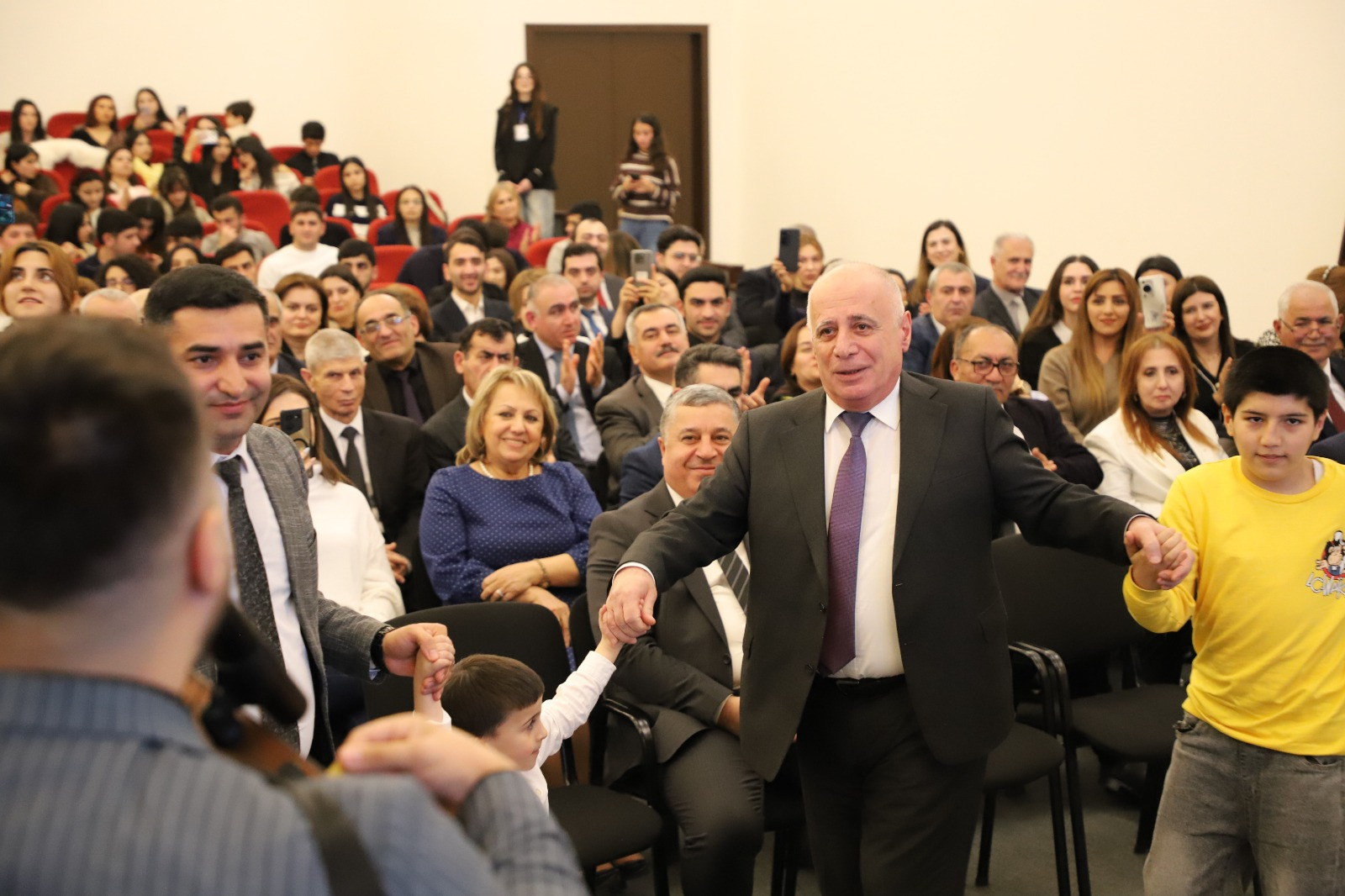 LDU-da “Yeni il karnavalı” adlı tədbir keçirilib