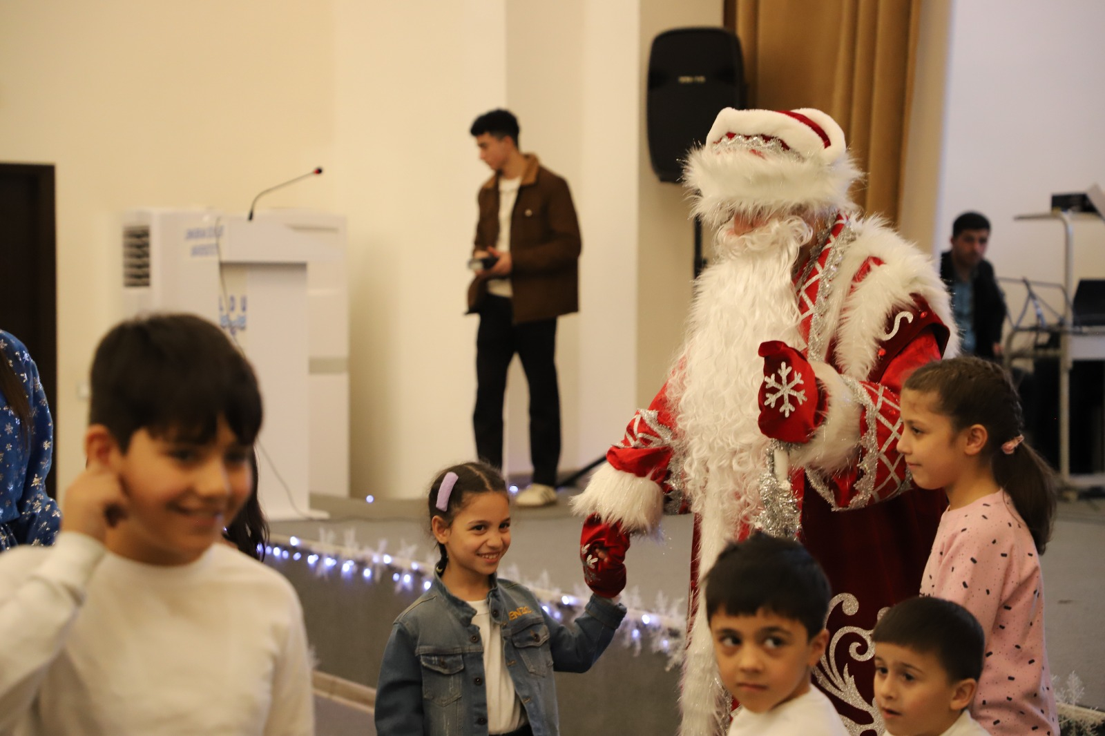 LDU-da “Yeni il karnavalı” adlı tədbir keçirilib