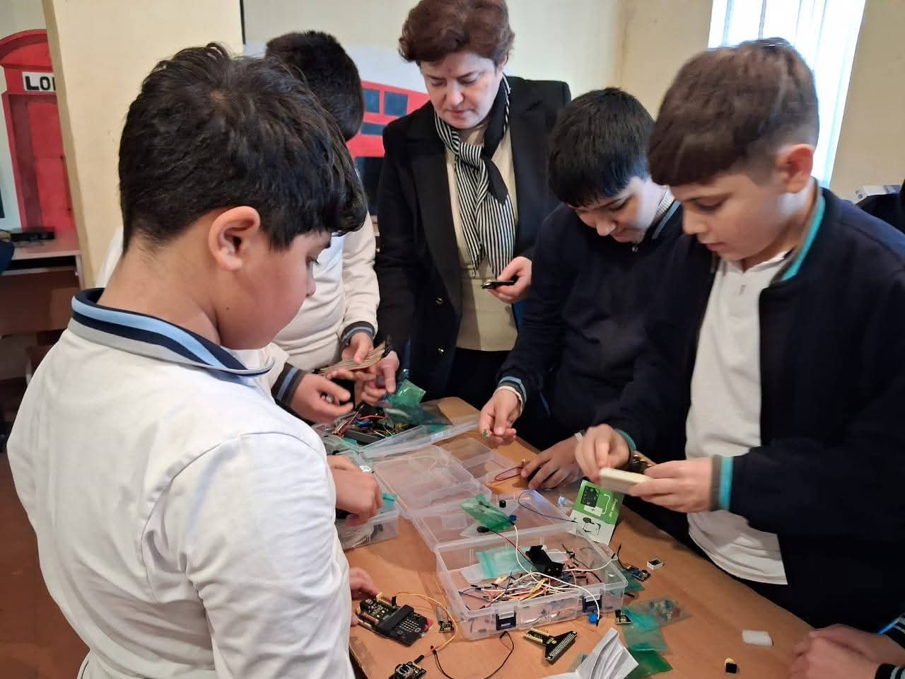 Şirvan bölgəsində STEAM dərslərinə cəlb edilən şagirdlərin sayı məlum olub 