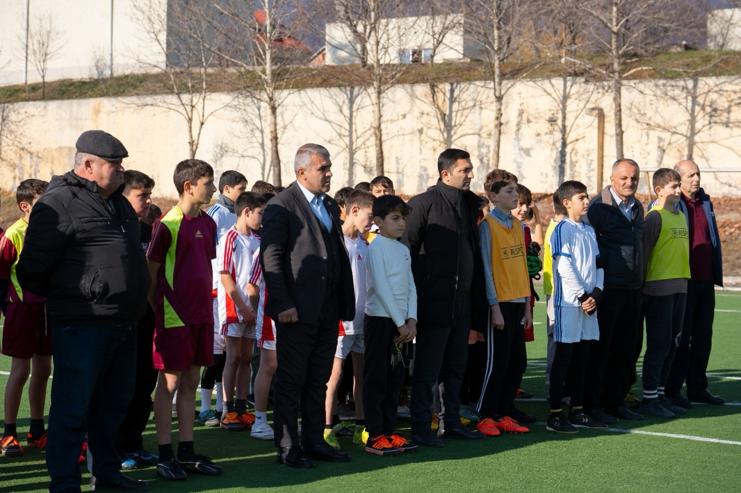 “Məktəbli Kuboku” turnirinin açılışı baş tutub