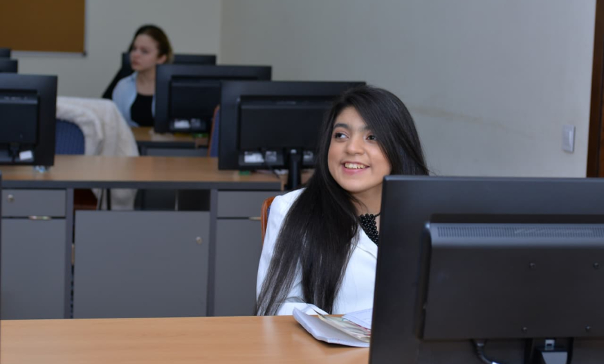 Yaşıdları dərsə gedir, o isə…