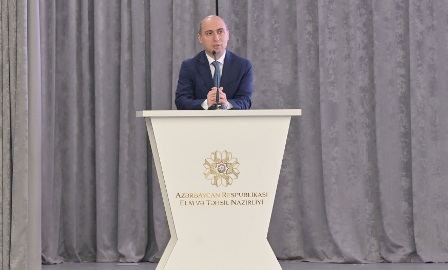 Nazir:  Azərbaycan dili fənninin dərs saatları artırılacaq