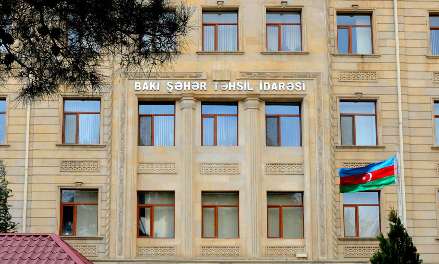 Məktəbin pəncərəsindən yıxılan şagirdlə bağlı