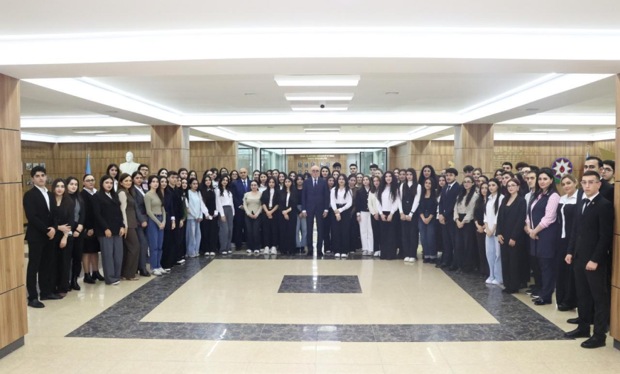 Nazir müavini BSU-nun tələbələri ilə görüşüb