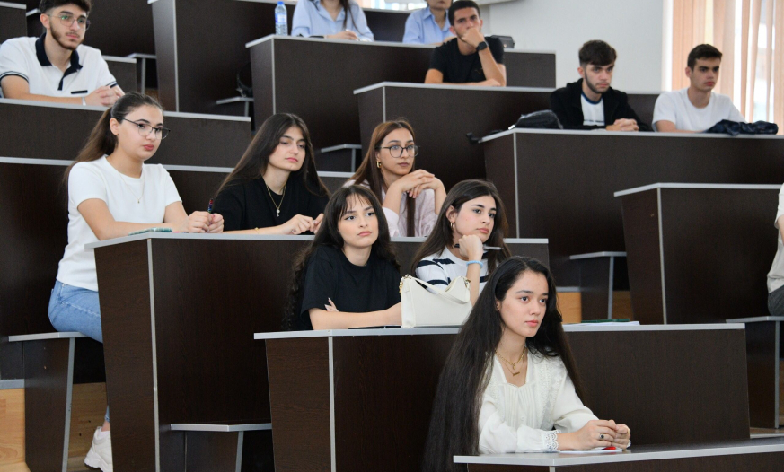 Təhsil krediti alan tələbələrin 63 faizi qadınlardır  