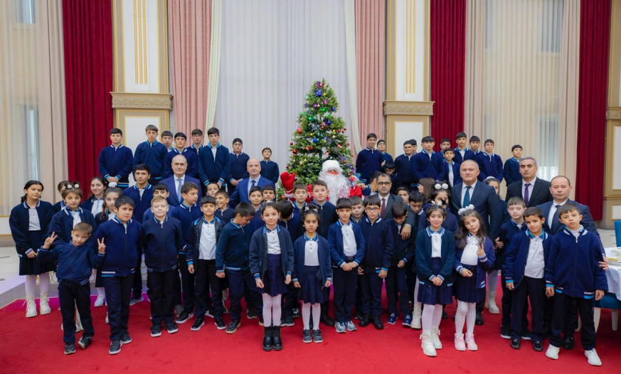 Xüsusi qayğıya ehtiyacı olan uşaqlar üçün yeni il şənliyi təşkil olunub