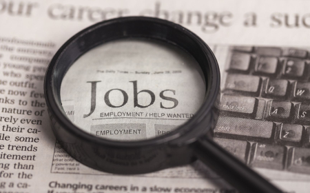 Məzunları ən tez iş tapan universitetlərin adları