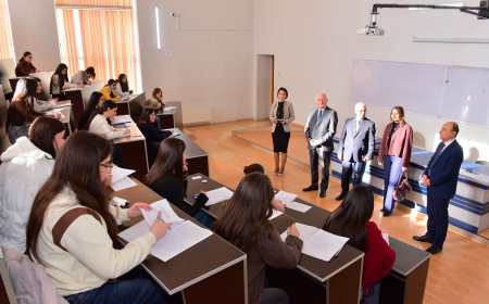 İctimai Şuranın üzvləri SDU-da imtahanların gedişini izləyiblər