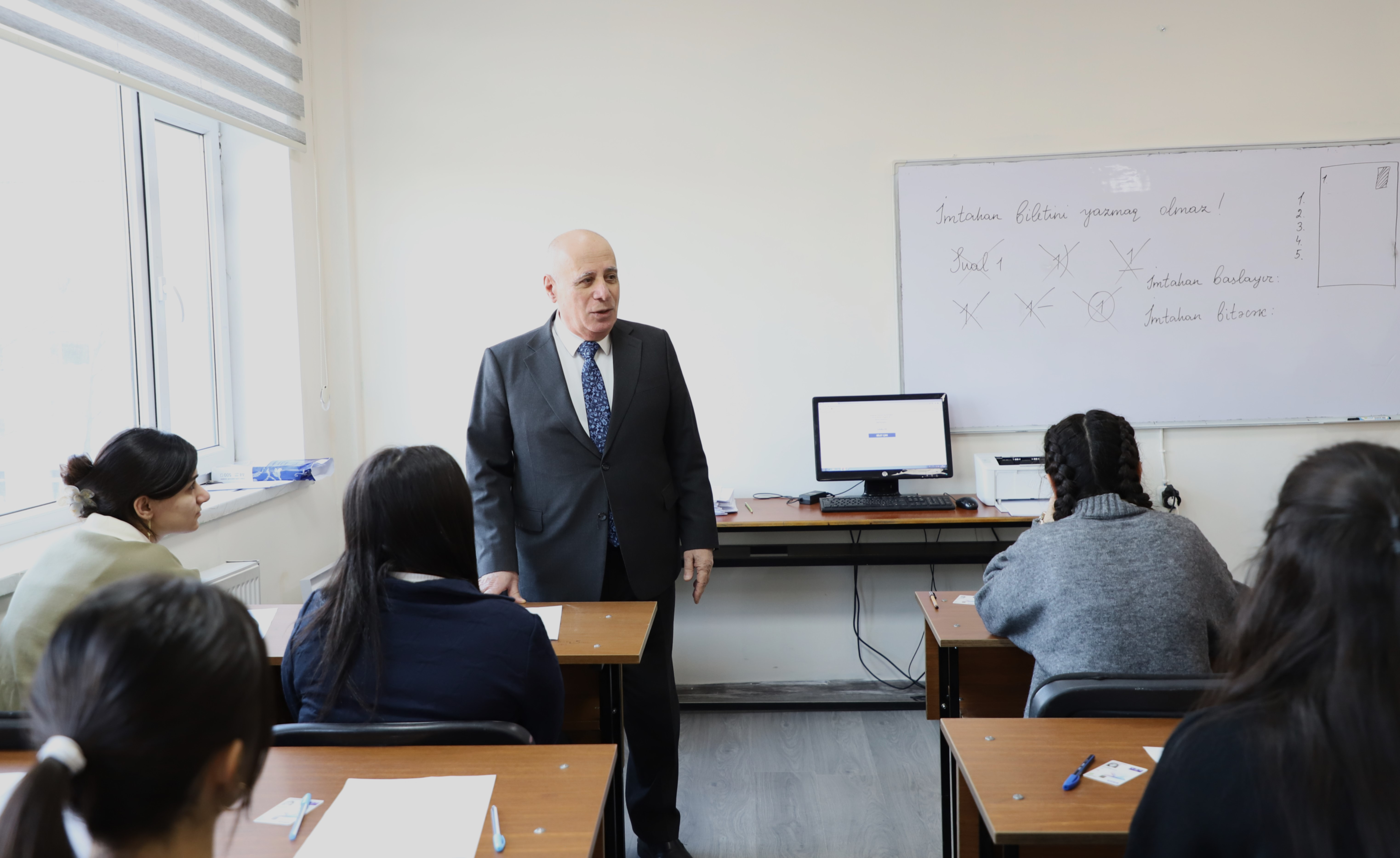 LDU-da imtahan sessiyası davam edir