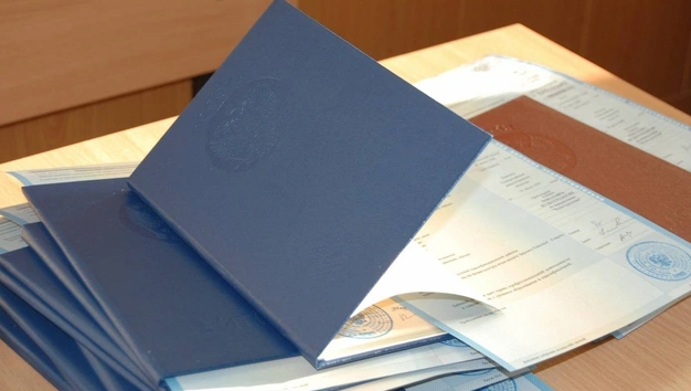 Ötən il xarici ölkələrdə verilmiş 35 elmi dərəcə tanınıb