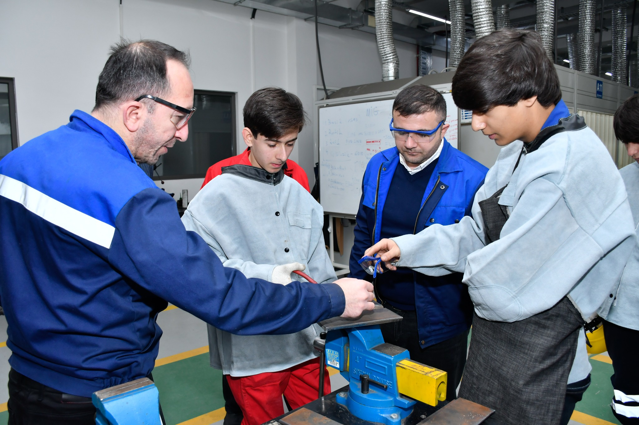 Dual təhsilin əhatəsi genişləndirilir: