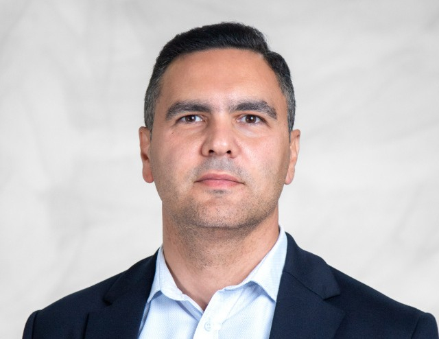 Cənab Prezident təhsildə struktur və idarəetmə islahatlarının məntiqini əsaslandırır