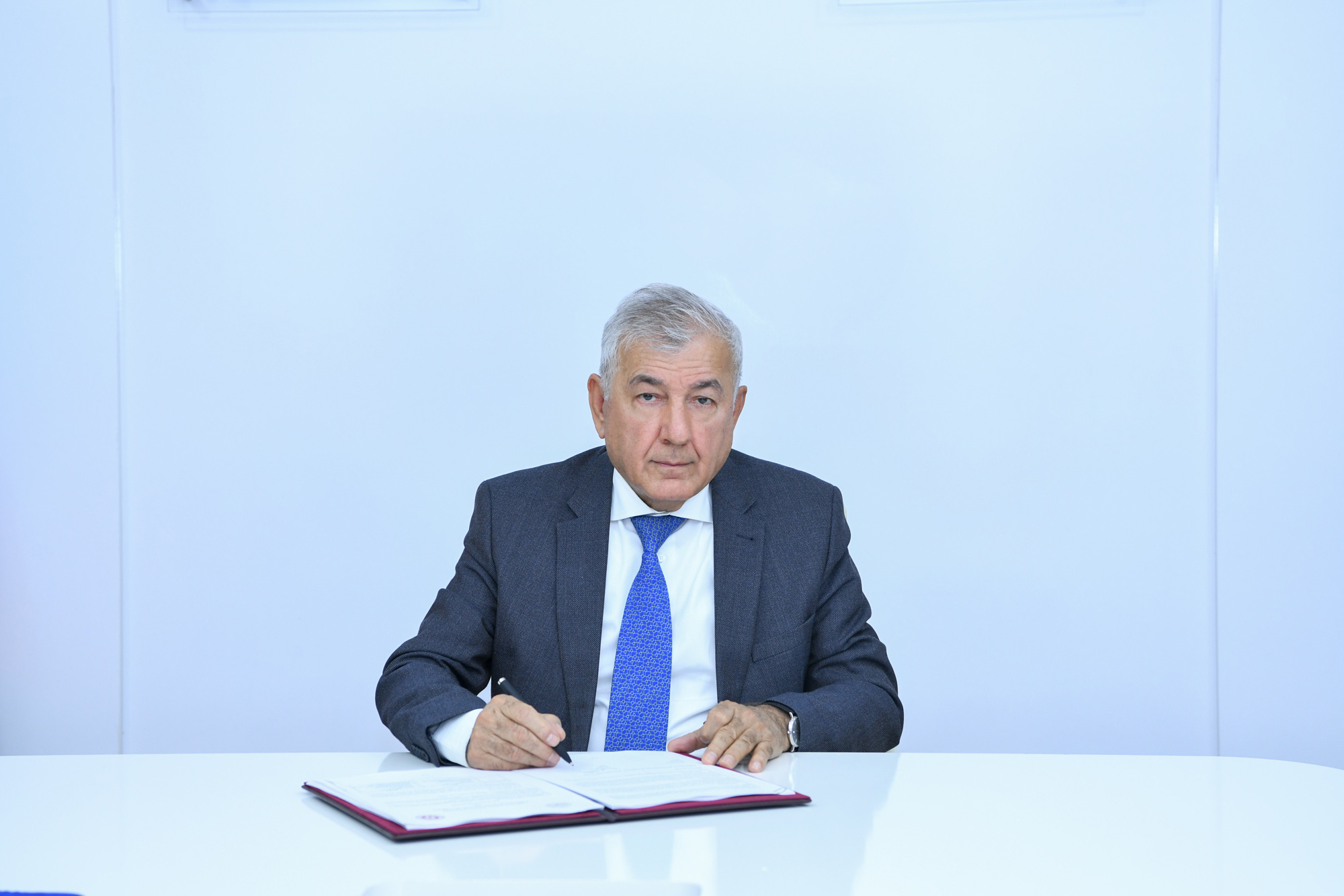 BMU Çinin daha bir universiteti ilə ikili diplom müqaviləsi imzalayıb