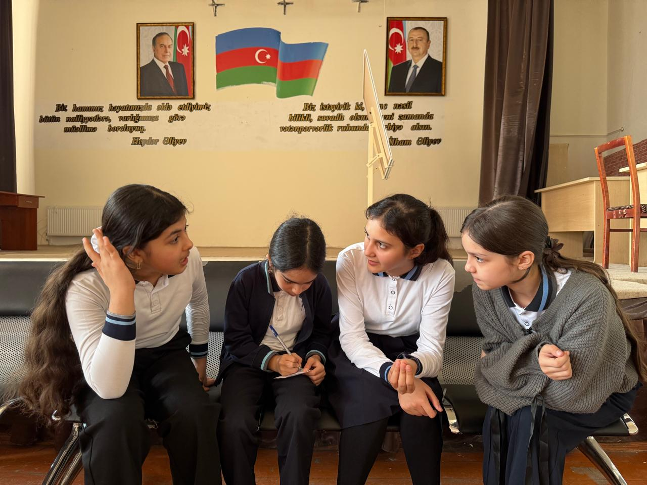 Qaradağ məktəblərində “Bacarıqlar məktəbi” layihəsi icra olunur