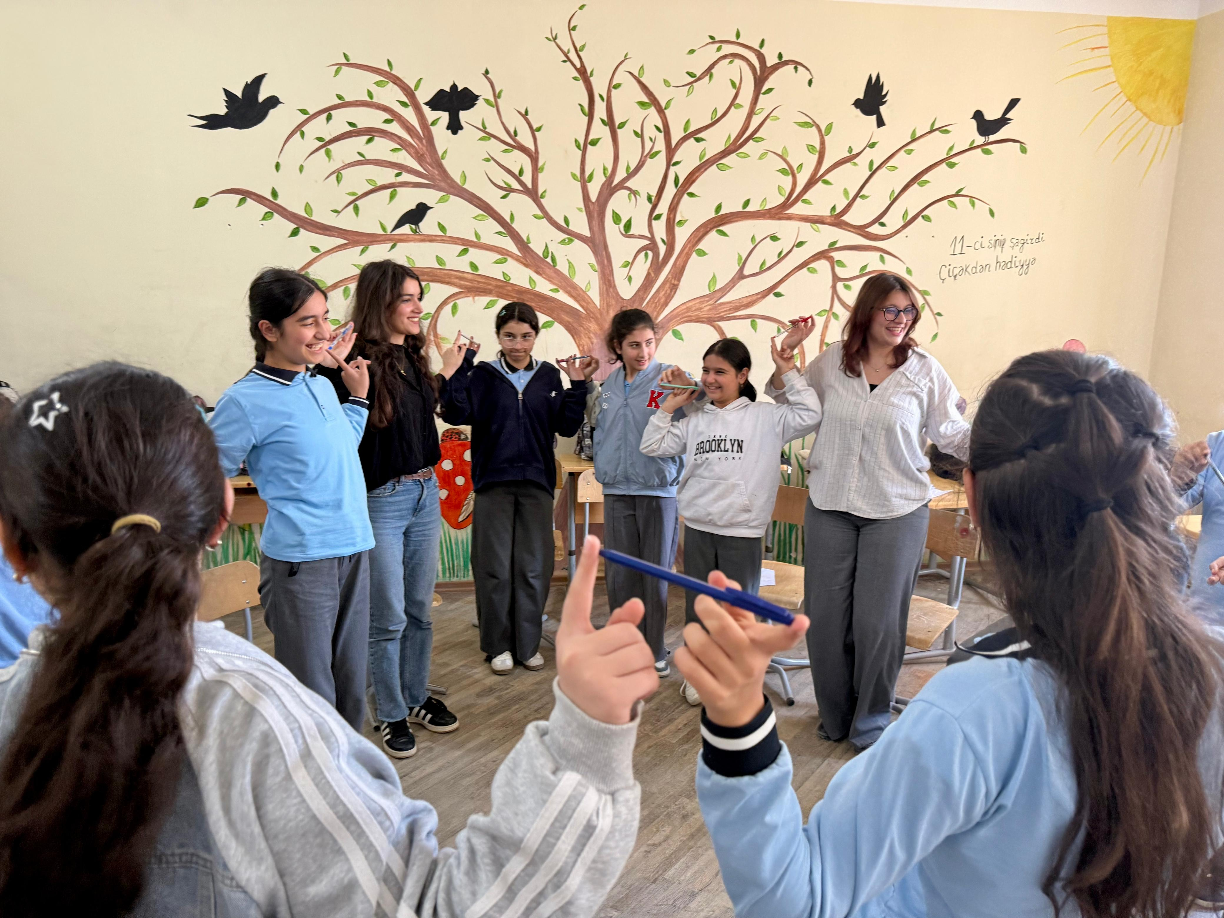 Qaradağ məktəblərində “Bacarıqlar məktəbi” layihəsi icra olunur