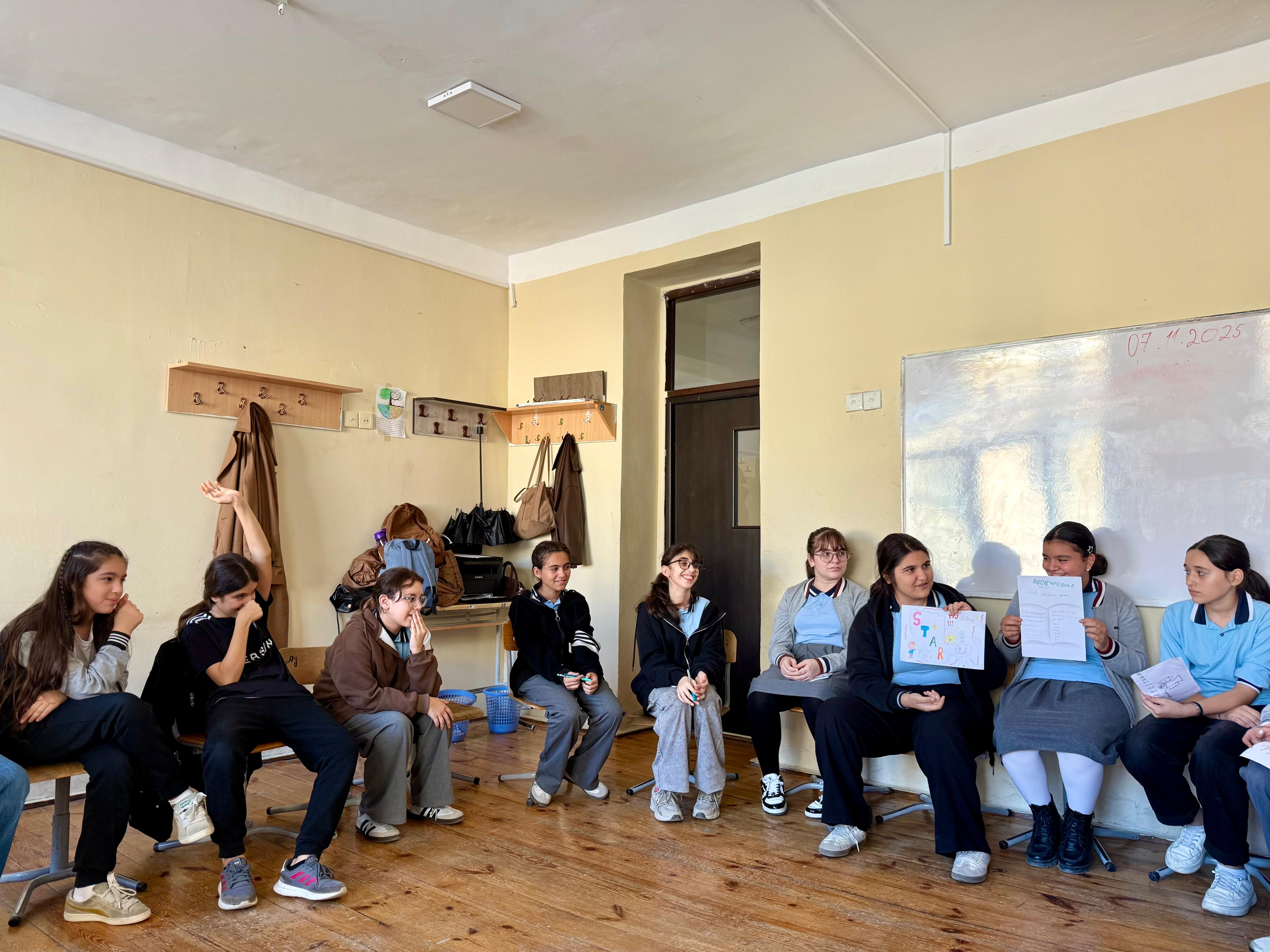 Qaradağ məktəblərində “Bacarıqlar məktəbi” layihəsi icra olunur