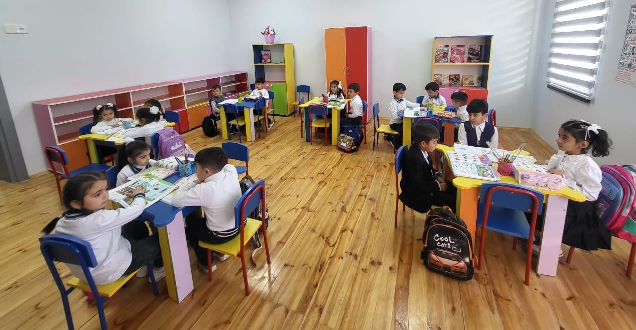 Yenidən Ağdamdayıq: Xıdırlıda məktəbə gedən ilk balacalar