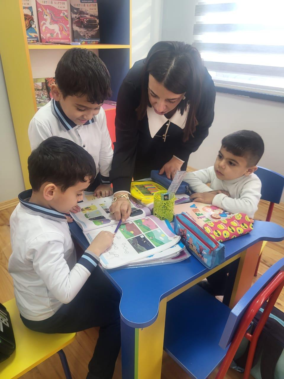 Yenidən Ağdamdayıq: Xıdırlıda məktəbə gedən ilk balacalar