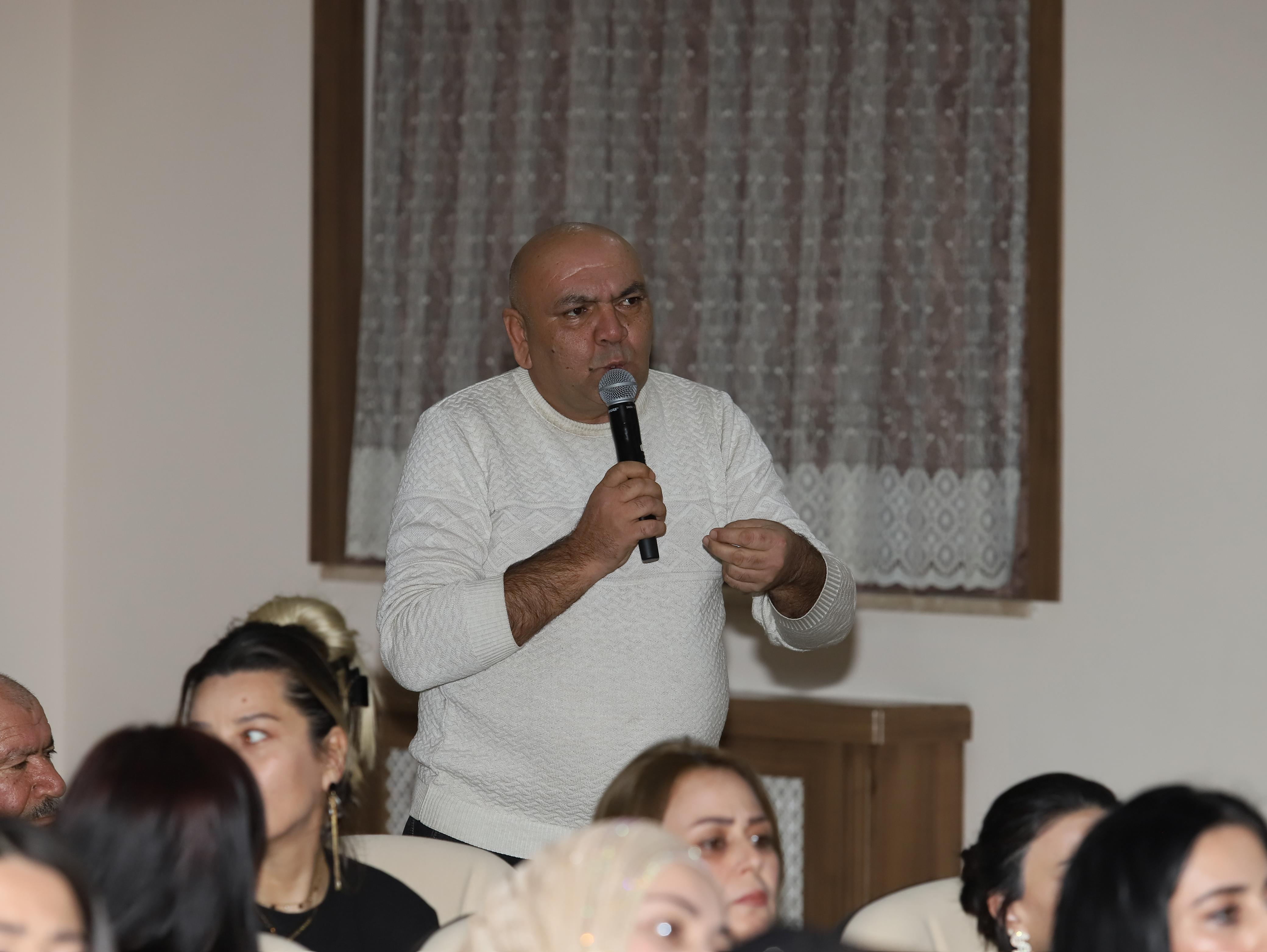 Naxçıvanda məktəb-ailə tərəfdaşlığı müzakirə olunub