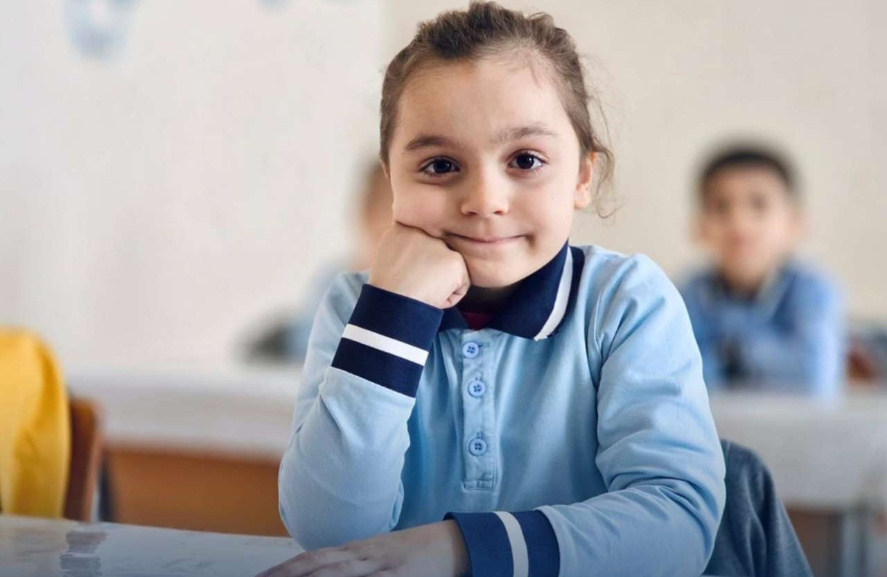 Sərhədin bir addımlığında yerləşən 37 yaşlı məktəb